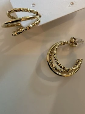 Boucle d’oreille demie créole (doré et argenté)